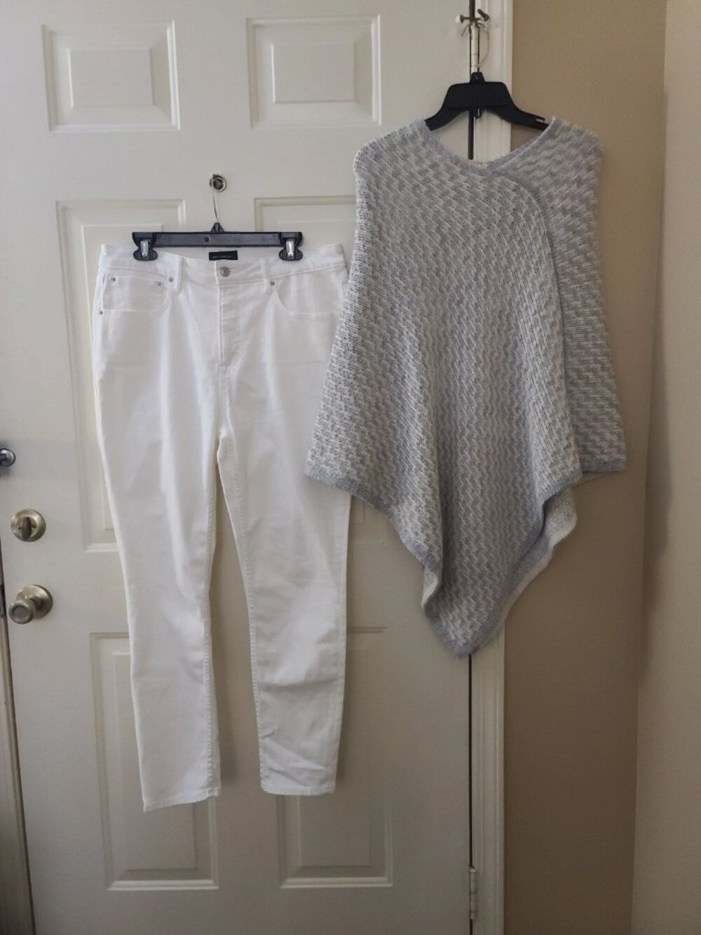 Free Assembly White 16 Jeans & Made in Italy Poncho Sweater